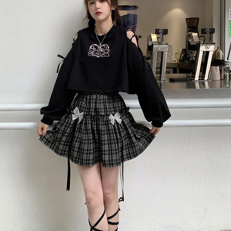Kawaii Gothic Lolita Plaid Short skirt JK skirt Women Japanese Style Harajuku Soft Girl Goth Cute Black Mini Skirt High Waist 
Kawaii Gothic Lolita Plaid Short skirt JK skirt Women Japanese Style Harajuku Soft Girl Goth Cute Black Mini Skirt High Waist