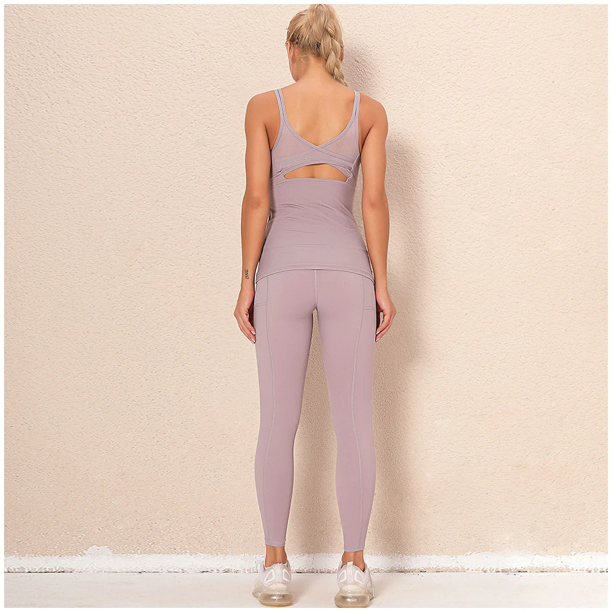 2PCS/Yoga Woman Seamless Set Nylon Fitness Yoga Set Mesh Hollowed-out Running Fitness Bra Tight Tracksuit for Girl
2PCS/Yoga Woman Seamless Set Nylon Fitness Yoga Set Mesh Hollowed-out Running Fitness Bra Tight Tracksuit for Girl