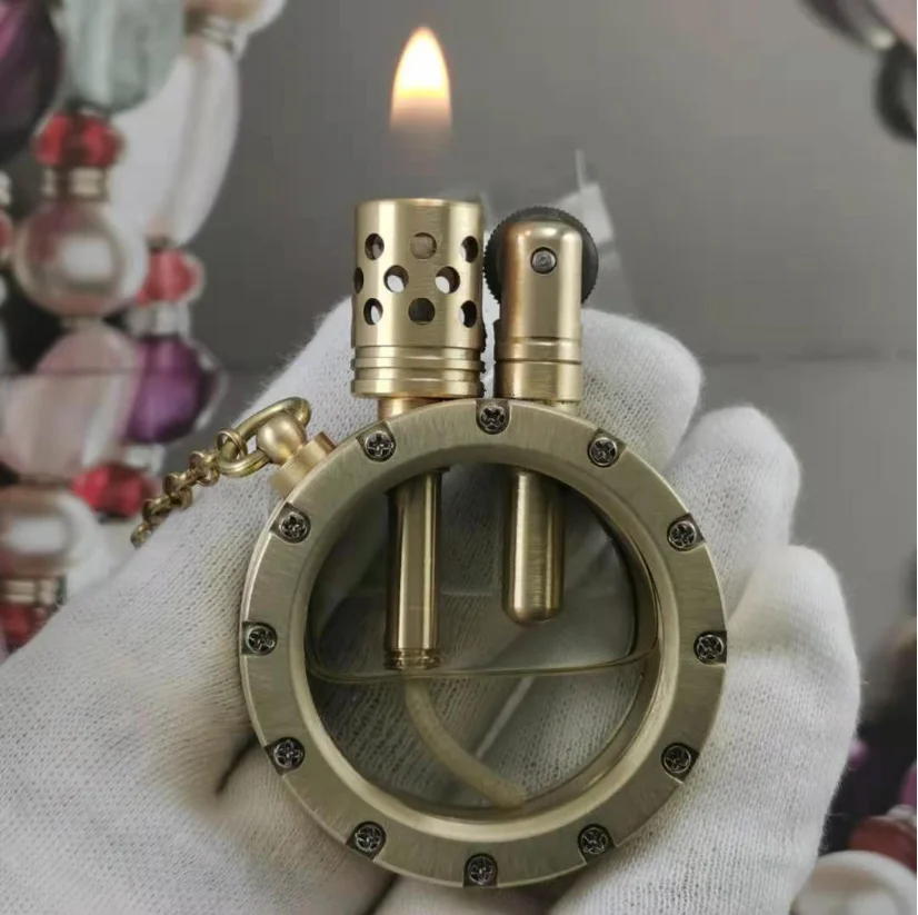 Handmade Pure copper kerosene lighter Transparent tank Portable circular arc collection of gifts
Handmade Pure copper kerosene lighter Transparent tank Portable circular arc collection of gifts
