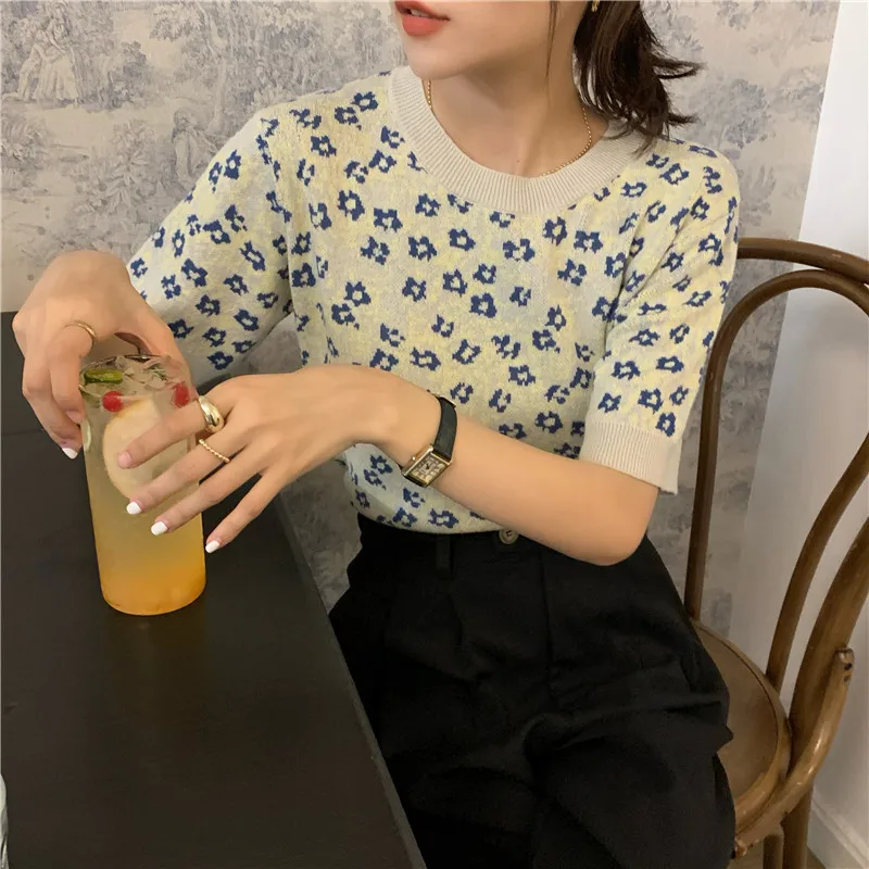 Ins Floral O-neck Knitted Pullovers Summer Casual Style Korean Fashion Clothes Ladies Tops Loose Sweater Women Chic New
Ins Floral O-neck Knitted Pullovers Summer Casual Style Korean Fashion Clothes Ladies Tops Loose Sweater Women Chic New