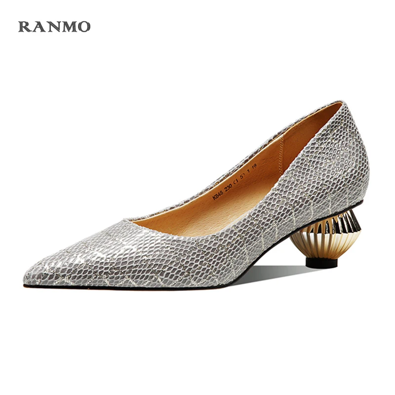 Fashion Lantern chunky heel pumps Soft sheepskin Female High Heel Shoes Woman Pointed Toe Office Ladies Comfortable Dress Shoes
Fashion Lantern chunky heel pumps Soft sheepskin Female High Heel Shoes Woman Pointed Toe Office Ladies Comfortable Dress Shoes