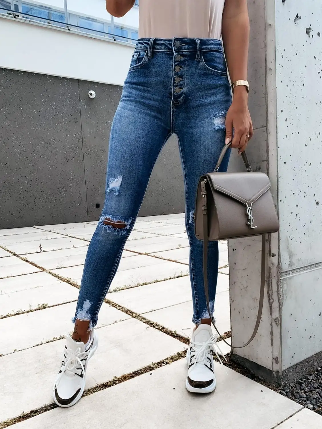 2021 spring and autumn new high street stretch skinny jeans women's fashion ripped holes bleached retro push-up slim jeans
2021 spring and autumn new high street stretch skinny jeans women's fashion ripped holes bleached retro push-up slim jeans