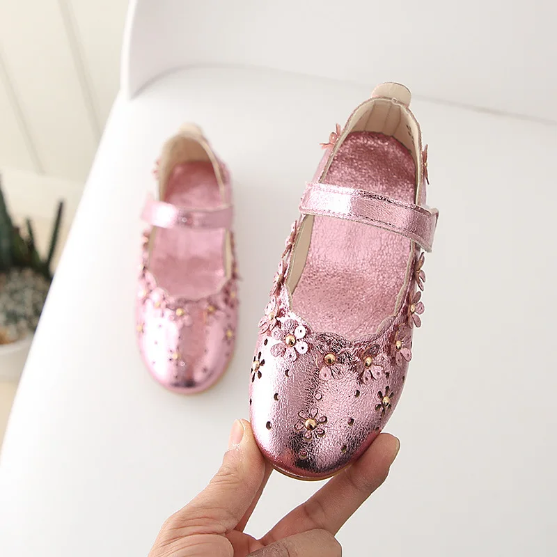 2021 New Kids Baby Toddler Girl Children White Wedding Party Princess Leather Soft Bottom Shoes Girls Flower Single Shoes
2021 New Kids Baby Toddler Girl Children White Wedding Party Princess Leather Soft Bottom Shoes Girls Flower Single Shoes