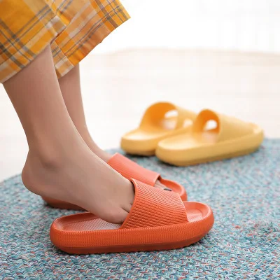EVA Hole Leaking Slippers Women Bathroom Shoes Slides Anti-slip Summer Indoor Home Slippers Household Bath Sandals Men
EVA Hole Leaking Slippers Women Bathroom Shoes Slides Anti-slip Summer Indoor Home Slippers Household Bath Sandals Men
