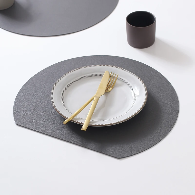 Semicircular Mat Waterproof and Oil-proof Hotel Restaurant Table Heat Insulation Mat Tableware Mat Leather Western Mat
Semicircular Mat Waterproof and Oil-proof Hotel Restaurant Table Heat Insulation Mat Tableware Mat Leather Western Mat