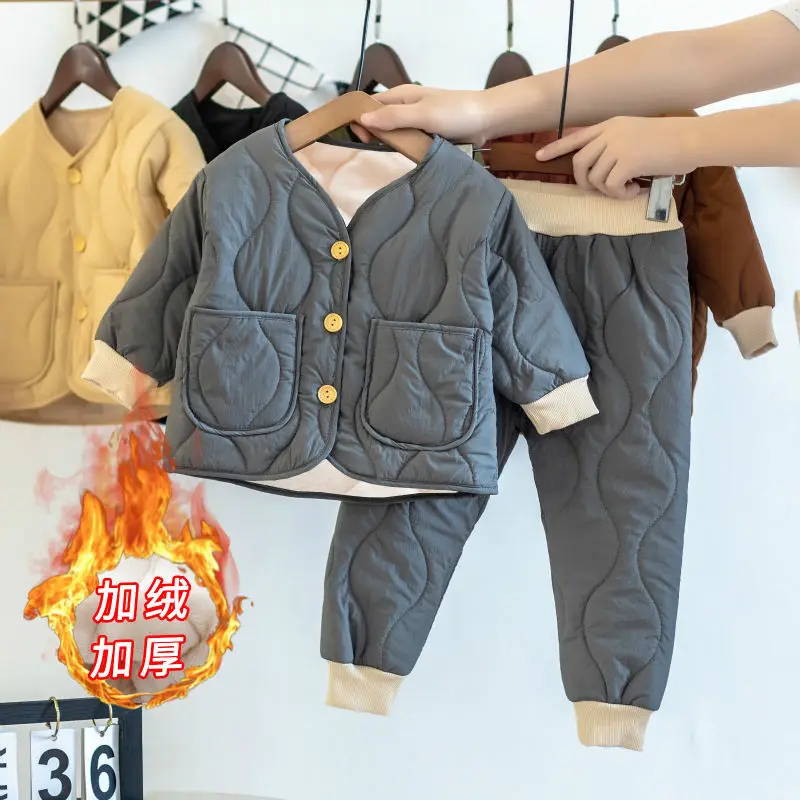 Autumn Winter Coat Pant Sets New Children's Winter Clothing Suits for Baby Boys Girls Cotton Set Home Outdoor Two-piece Set 1-5t
Autumn Winter Coat Pant Sets New Children's Winter Clothing Suits for Baby Boys Girls Cotton Set Home Outdoor Two-piece Set 1-5t