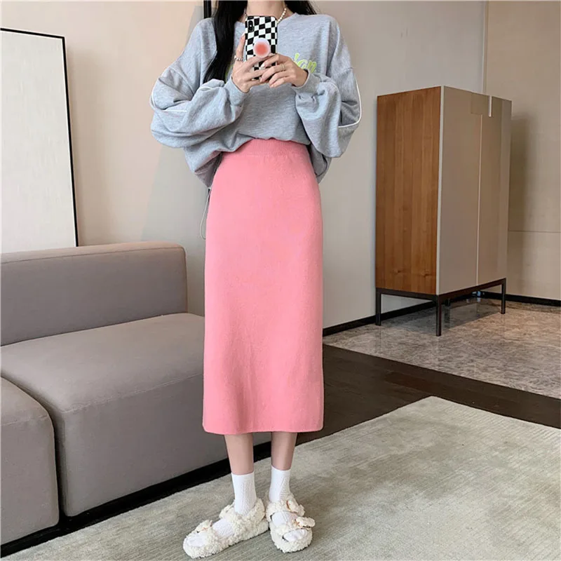 New 2021 Autumn Winter Women High Waist A-Line Skirts Knitted Package Hip Fashionable Split Vintage Elegant Midi Skirt H343
New 2021 Autumn Winter Women High Waist A-Line Skirts Knitted Package Hip Fashionable Split Vintage Elegant Midi Skirt H343