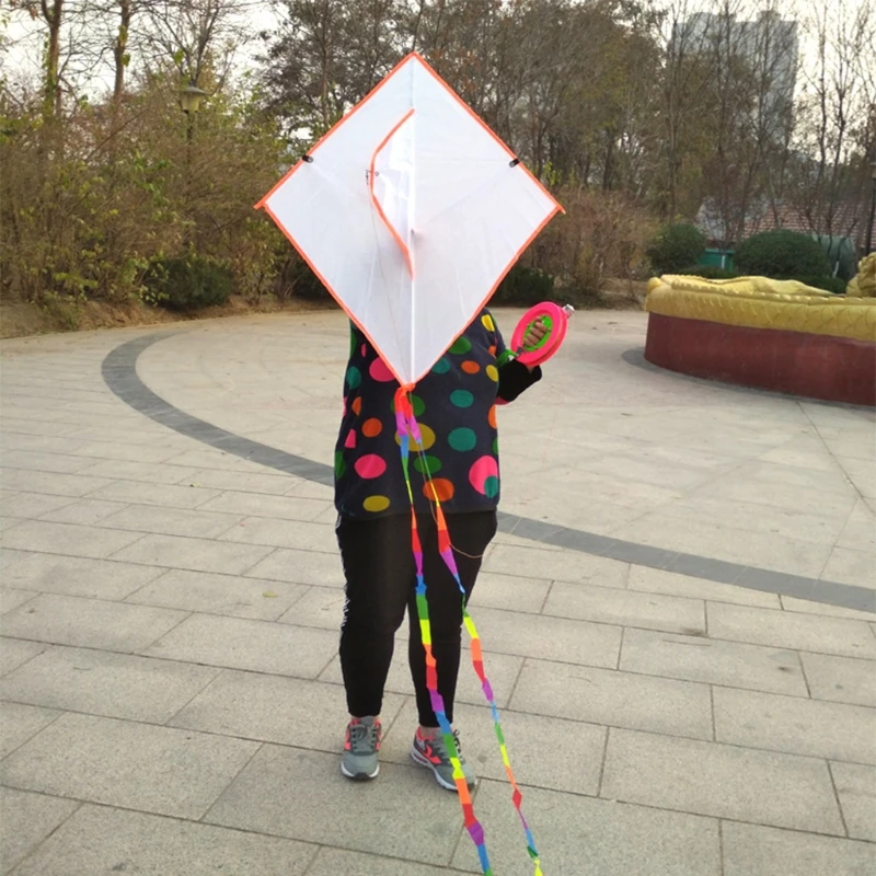 DIY Graffiti Blank Painting Kite Cable Pigment Brush Palette Outdoor Kids Flying R66D 
DIY Graffiti Blank Painting Kite Cable Pigment Brush Palette Outdoor Kids Flying R66D