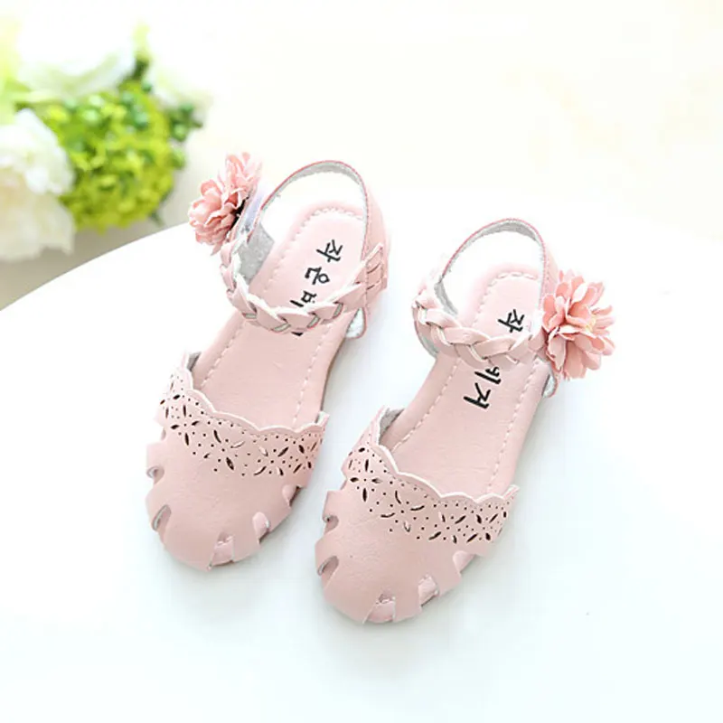 2021 summer new Korean girls' sandals princess shoes Baotou children's beach shoes baby shoes woven girl's shoes
2021 summer new Korean girls' sandals princess shoes Baotou children's beach shoes baby shoes woven girl's shoes