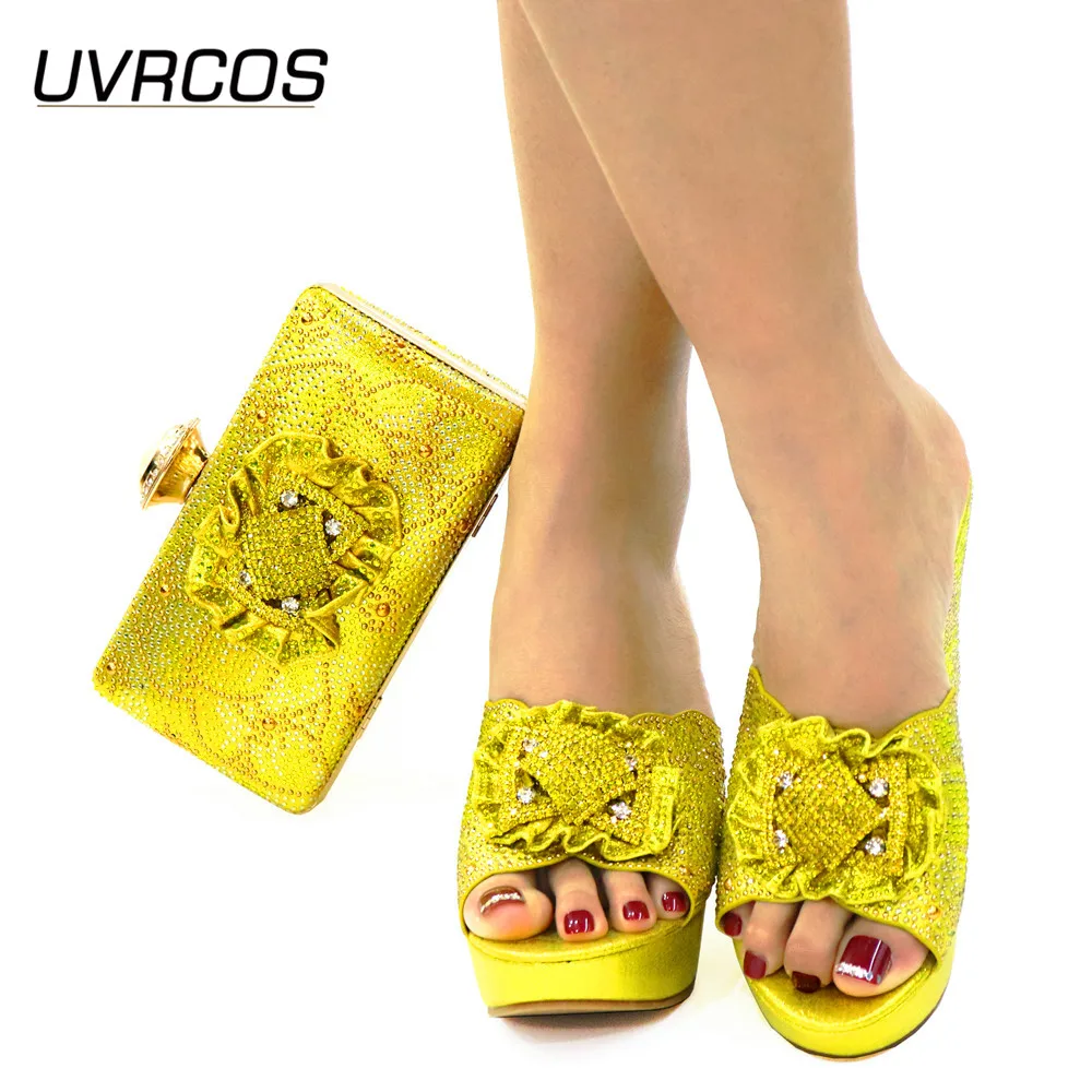 Italian Design New Arrival Yellow Color Party Elegant Women Shoes and Bag Set Decorated With Comfortable Style Rhinestone
Italian Design New Arrival Yellow Color Party Elegant Women Shoes and Bag Set Decorated With Comfortable Style Rhinestone