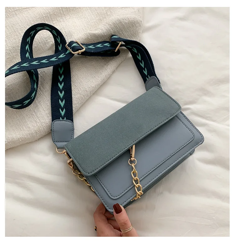 Cross small handbag, female designer, square shoulder strap, leisure, fashion, high quality, pure color, novel 2021
Cross small handbag, female designer, square shoulder strap, leisure, fashion, high quality, pure color, novel 2021