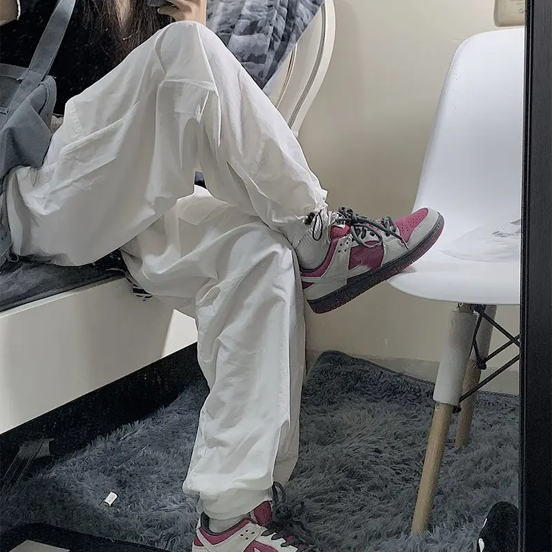 Women's overalls South Korea ins Street Multi Pocket casual pants white versatile BF wide leg pants Leggings
Women's overalls South Korea ins Street Multi Pocket casual pants white versatile BF wide leg pants Leggings