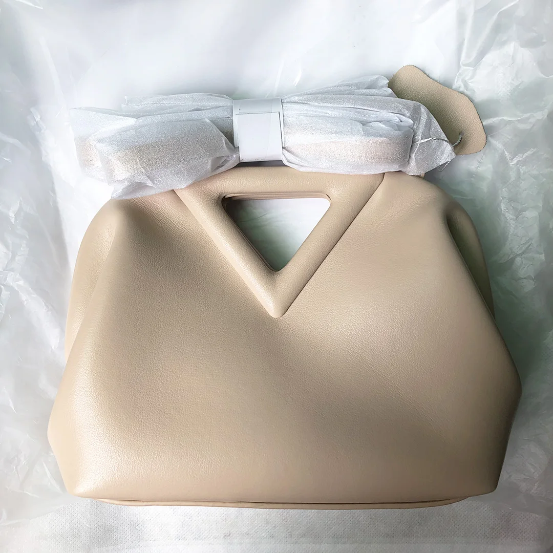 Small Size Triangle Frame Clutch Bag Luxury Designer Handbags for Women 2021 ThePoint Clutch Tote Female Stylish Ladies Purses
Small Size Triangle Frame Clutch Bag Luxury Designer Handbags for Women 2021 ThePoint Clutch Tote Female Stylish Ladies Purses