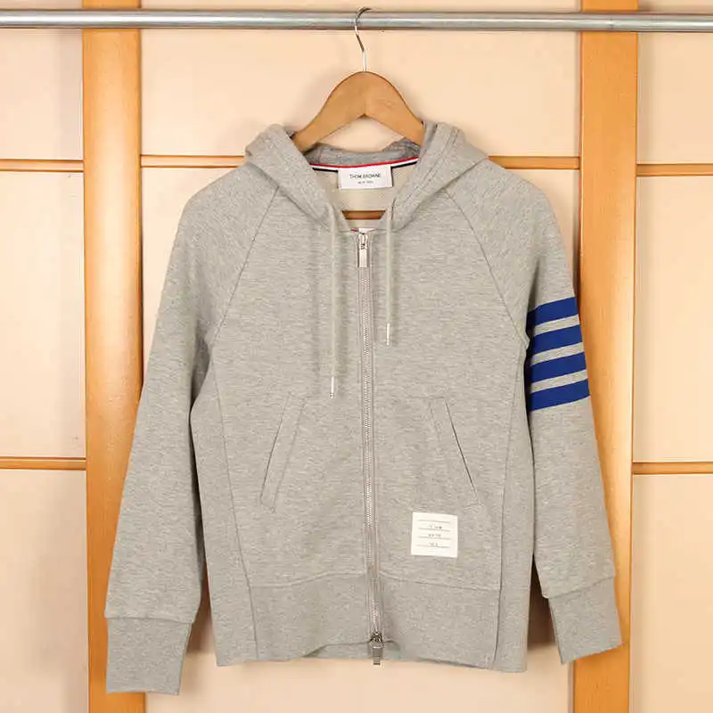 2021 ТБ брендовая куртка с капюшоном, мужская спортивная куртка в полоску хлопковые Кофты на молнии мужские модные куртки с капюшоном женская...
2021 ТБ брендовая куртка с капюшоном, мужская спортивная куртка в полоску хлопковые Кофты на молнии мужские модные куртки с капюшоном женская...