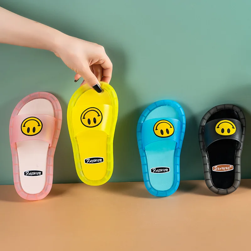 New Fashion Led Light Up Shoes Smile Face Cartoon Luminous Slippers Kids Shoes Girl Boys Outdoor Flip Flops Beach shoes SO040
New Fashion Led Light Up Shoes Smile Face Cartoon Luminous Slippers Kids Shoes Girl Boys Outdoor Flip Flops Beach shoes SO040