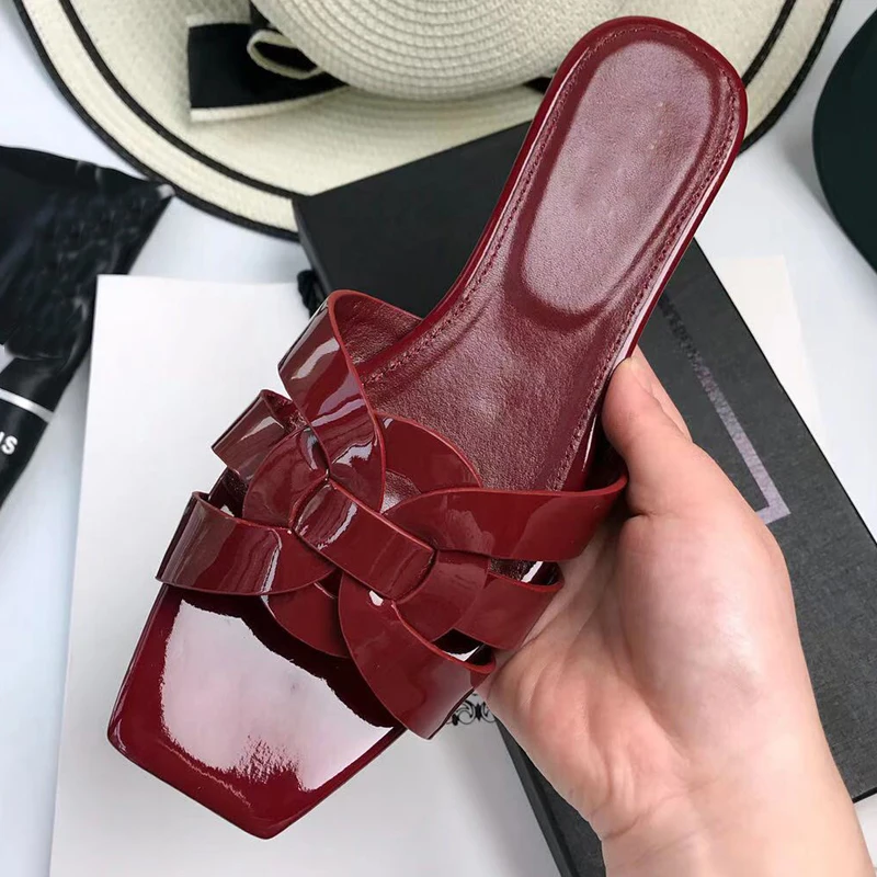 2021 Women Brand Slippers Summer Open Toe Flat Casual Sandal Slides Outdoor Female Beach Flip Flops Big Size 41
2021 Women Brand Slippers Summer Open Toe Flat Casual Sandal Slides Outdoor Female Beach Flip Flops Big Size 41