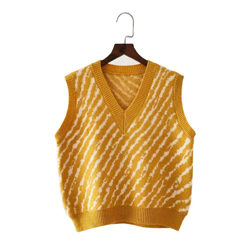 Women Vests Sweater Pullover 2020 New Autumn British Style Diamond Lattice V-Neck Sweaters Women Warm Fashion Womans Clothing 
Women Vests Sweater Pullover 2020 New Autumn British Style Diamond Lattice V-Neck Sweaters Women Warm Fashion Womans Clothing