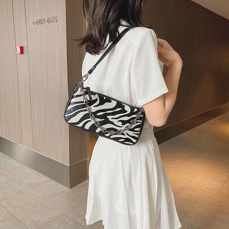 New Arrive 2020 Women Designer Bags High Quality Pu Leather Shoulder Bags Girls Flap Women's Casual Messenger Bag Crossbody Bags
New Arrive 2020 Women Designer Bags High Quality Pu Leather Shoulder Bags Girls Flap Women's Casual Messenger Bag Crossbody Bags