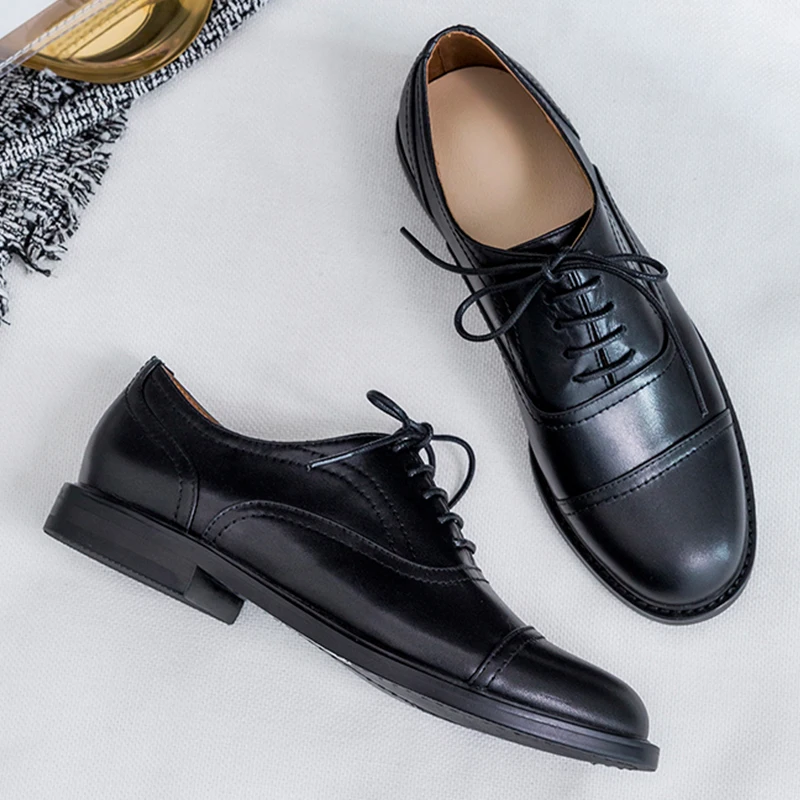 VANGULL women Genuine Leather s spring and autumn cow leather Leather career shoes Brocken shoes Black classic retro fashion
VANGULL women Genuine Leather s spring and autumn cow leather Leather career shoes Brocken shoes Black classic retro fashion