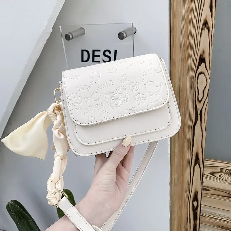Bag handbags 2021 new Korean fashion ribbon pure color female small square bag shoulder messenger bag ladies handbags
Bag handbags 2021 new Korean fashion ribbon pure color female small square bag shoulder messenger bag ladies handbags
