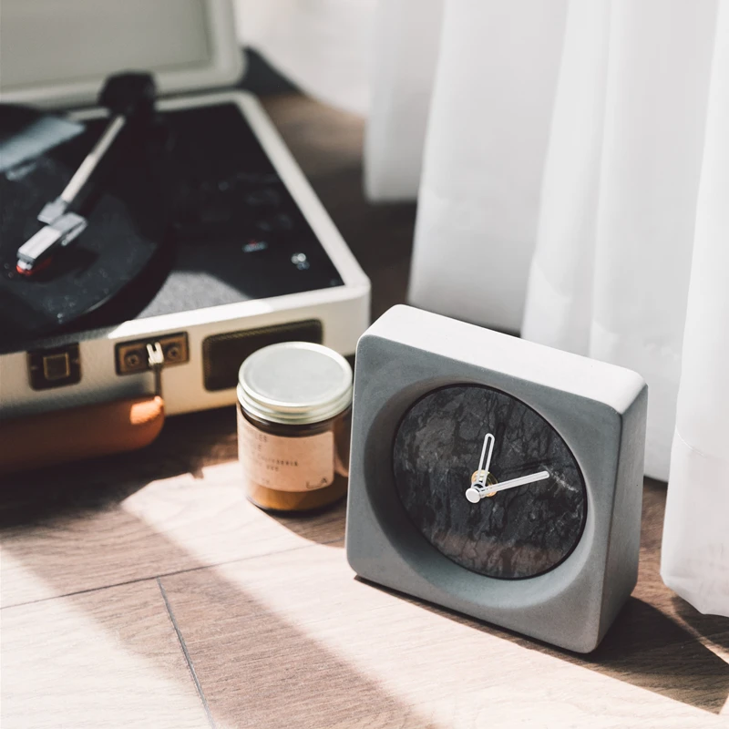 Small Silent Table Clock Minimalist Bedroom Classic Nordic Deskclock Kitchen Office Geometric Art Horloge Home Decoration ED50ZZ
Small Silent Table Clock Minimalist Bedroom Classic Nordic Deskclock Kitchen Office Geometric Art Horloge Home Decoration ED50ZZ