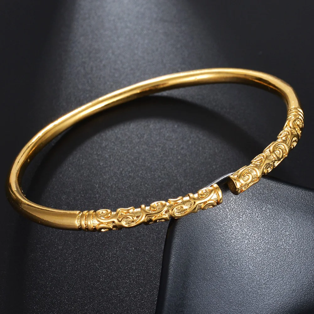 New Hot Sale Factory Price Brass Copper Gold Color Adjustable Open Cuff Men Women Bracelets Trendy Simple Bangles Wholesale
New Hot Sale Factory Price Brass Copper Gold Color Adjustable Open Cuff Men Women Bracelets Trendy Simple Bangles Wholesale