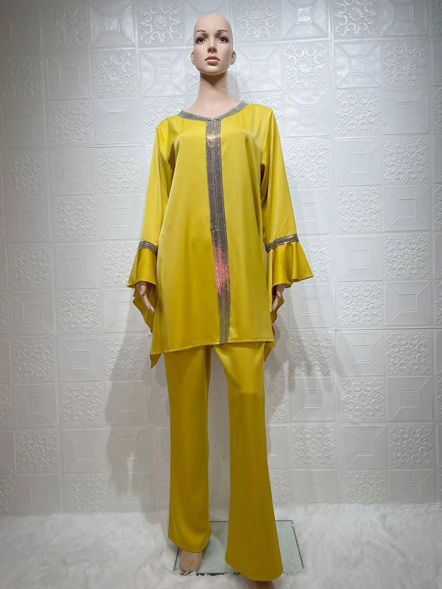 Muslim Women Arab Suit Fashion Long Sleeve Tops + Wide Leg Pants Islamic Two Piece Set Outfits Female Blouses Women Sets
Muslim Women Arab Suit Fashion Long Sleeve Tops + Wide Leg Pants Islamic Two Piece Set Outfits Female Blouses Women Sets