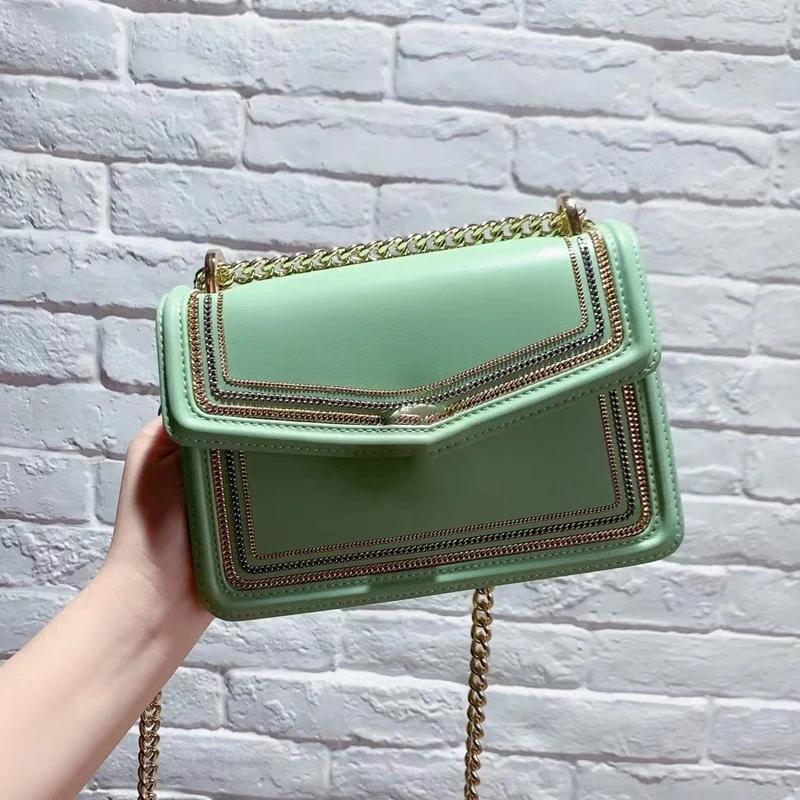 Leather Rimmed 2021 New Inlaid Iron Chain Female Bag Small Square Bag Shoulder Messenger Fashion Net Red
Leather Rimmed 2021 New Inlaid Iron Chain Female Bag Small Square Bag Shoulder Messenger Fashion Net Red