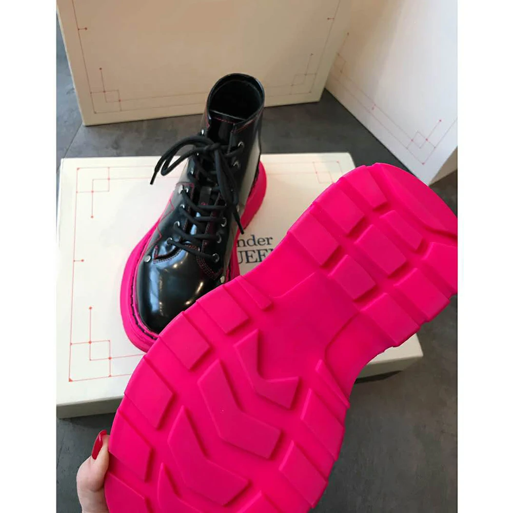 Luxury Brand Designer Chunky Motorcycle Boots For Women sheepskin Red Bottom Boots Round Toe Lace-up Mid-Calf Boots Femal
Luxury Brand Designer Chunky Motorcycle Boots For Women sheepskin Red Bottom Boots Round Toe Lace-up Mid-Calf Boots Femal