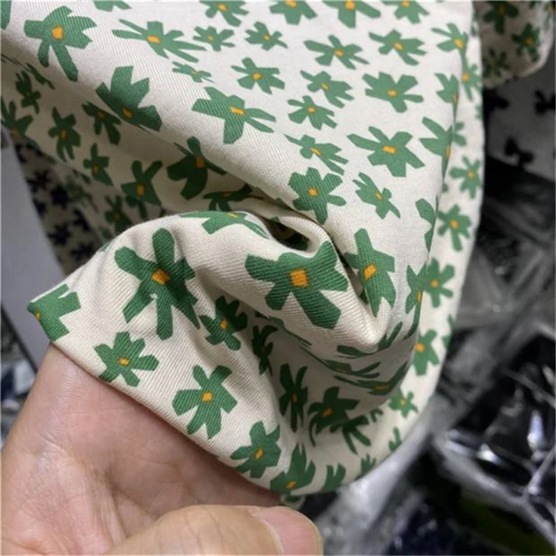 Pure cotton retro floral short-sleeved t-shirt women 2021 summer new temperament all-match printing bottoming top
Pure cotton retro floral short-sleeved t-shirt women 2021 summer new temperament all-match printing bottoming top