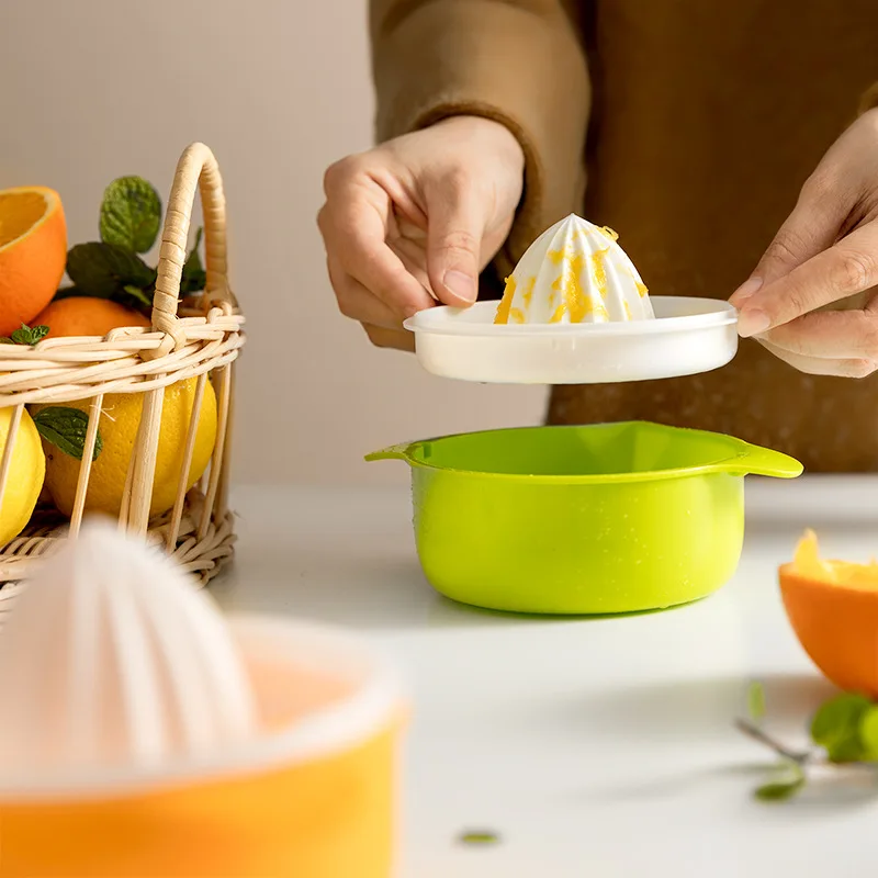 Creative manual juicer convenient mini practical juice juicer fruit ice milk tea shop kitchen artifact
Creative manual juicer convenient mini practical juice juicer fruit ice milk tea shop kitchen artifact