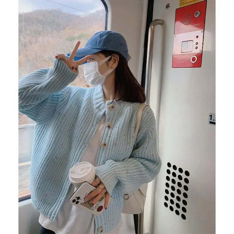 Japanese Sweet Knitted Cardigan Korean Style O-neck Long-sleeved Cute Cardigan College Style Single-breasted Loose Sweater Women
Japanese Sweet Knitted Cardigan Korean Style O-neck Long-sleeved Cute Cardigan College Style Single-breasted Loose Sweater Women