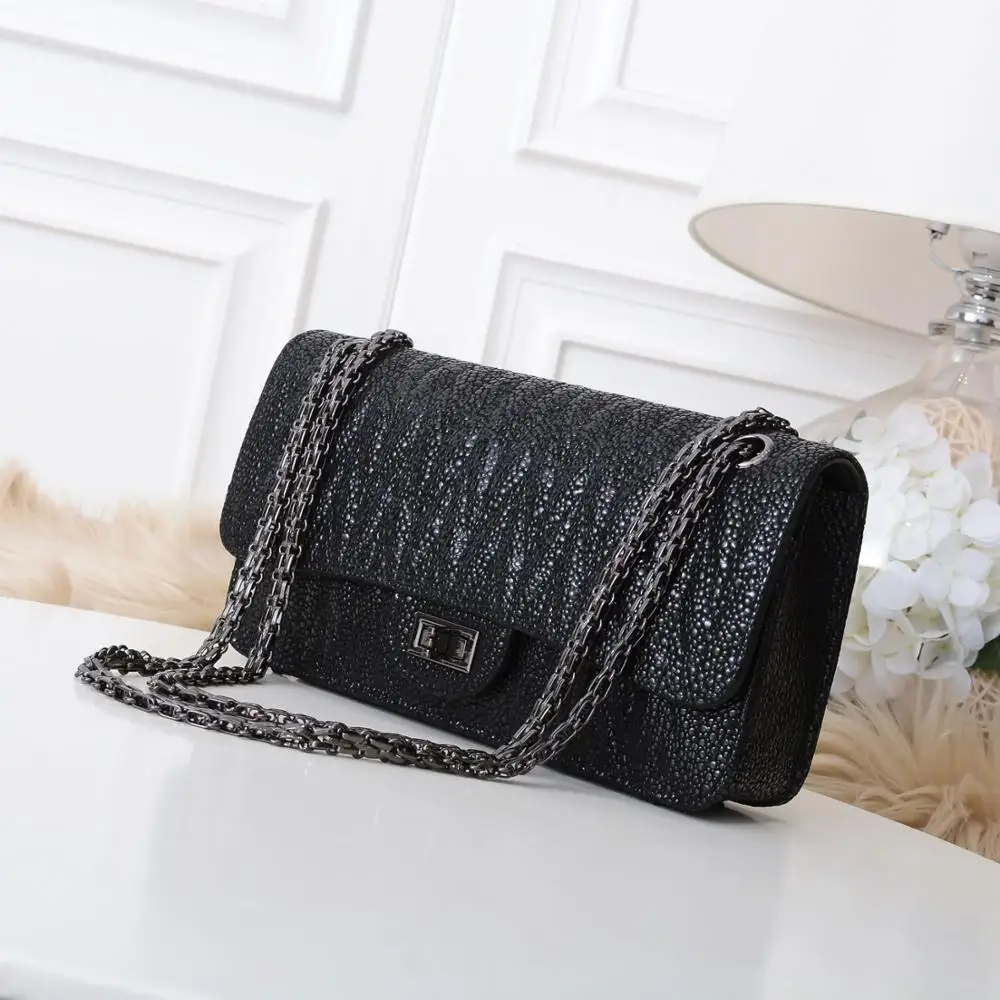 free shipping 2020 the new style fashion and nice super genuine leather women one shoulder bag crossbody bag 26cm
free shipping 2020 the new style fashion and nice super genuine leather women one shoulder bag crossbody bag 26cm