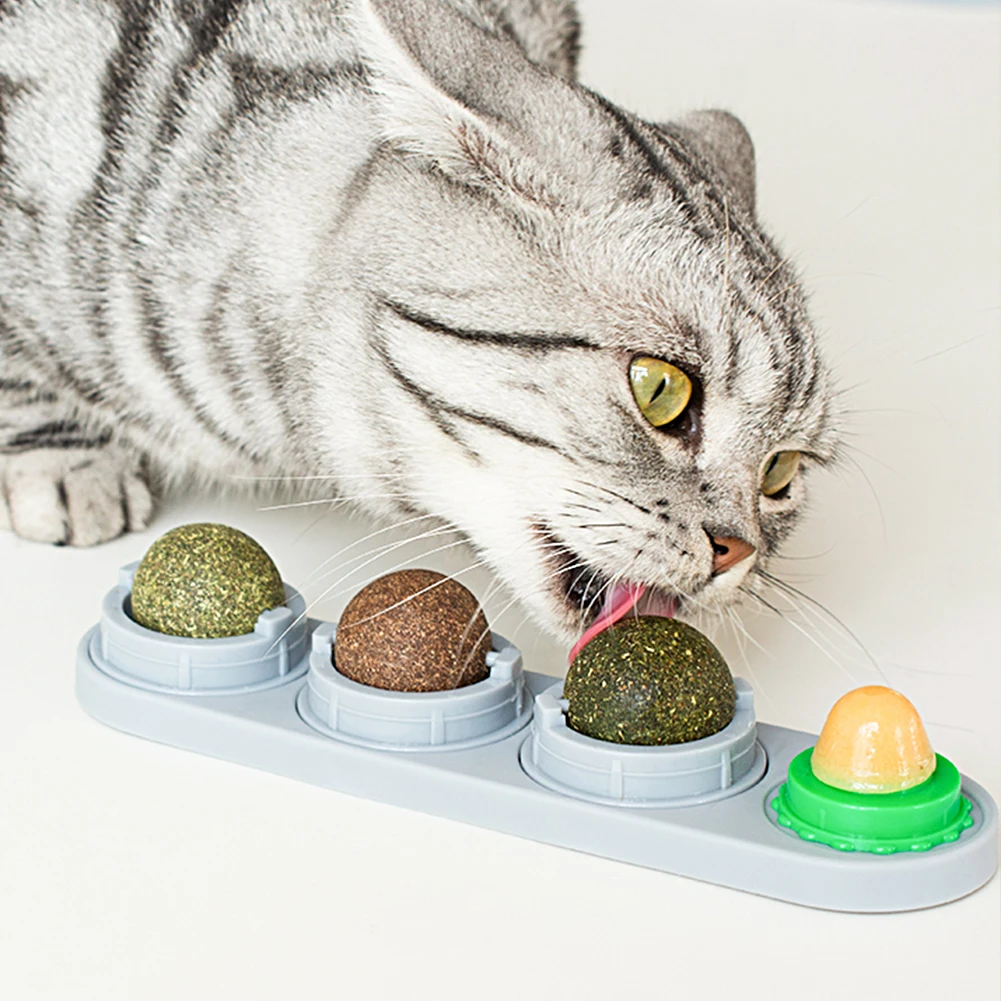 Cat Sugar Ball Cat Snacks Candy Licking Solid Nutrition Cat Treats Energy Ball Toy with Natural Catnip and Sucker for Cats 
Cat Sugar Ball Cat Snacks Candy Licking Solid Nutrition Cat Treats Energy Ball Toy with Natural Catnip and Sucker for Cats