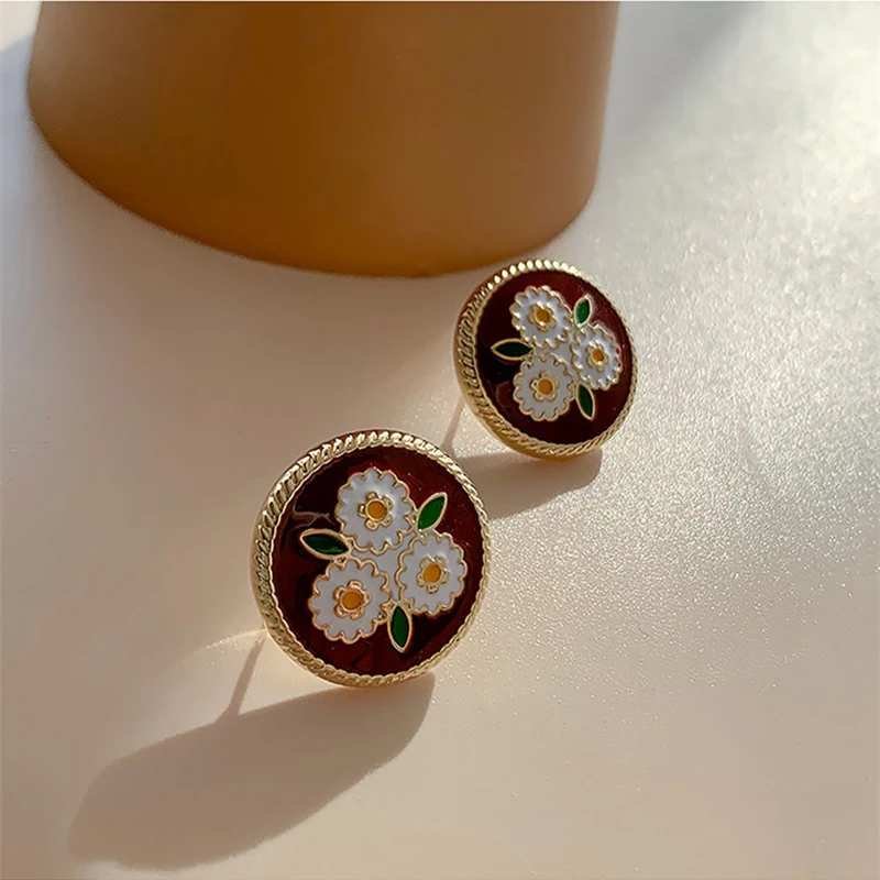 YAOLOGE For Women Brown Round Enamel Stud Earrings Geometric Flower Alloy Earrings 2021 Trend New Party Fashion Jewelry Brincos
YAOLOGE For Women Brown Round Enamel Stud Earrings Geometric Flower Alloy Earrings 2021 Trend New Party Fashion Jewelry Brincos
