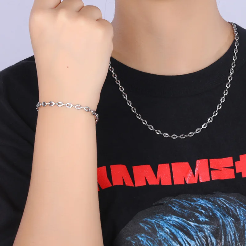 Hot Stainless Steel Coffee Bean Chain Bracelet Necklace Set Men's Women's Hip Hop Personality Charm Jewelry Gift
Hot Stainless Steel Coffee Bean Chain Bracelet Necklace Set Men's Women's Hip Hop Personality Charm Jewelry Gift