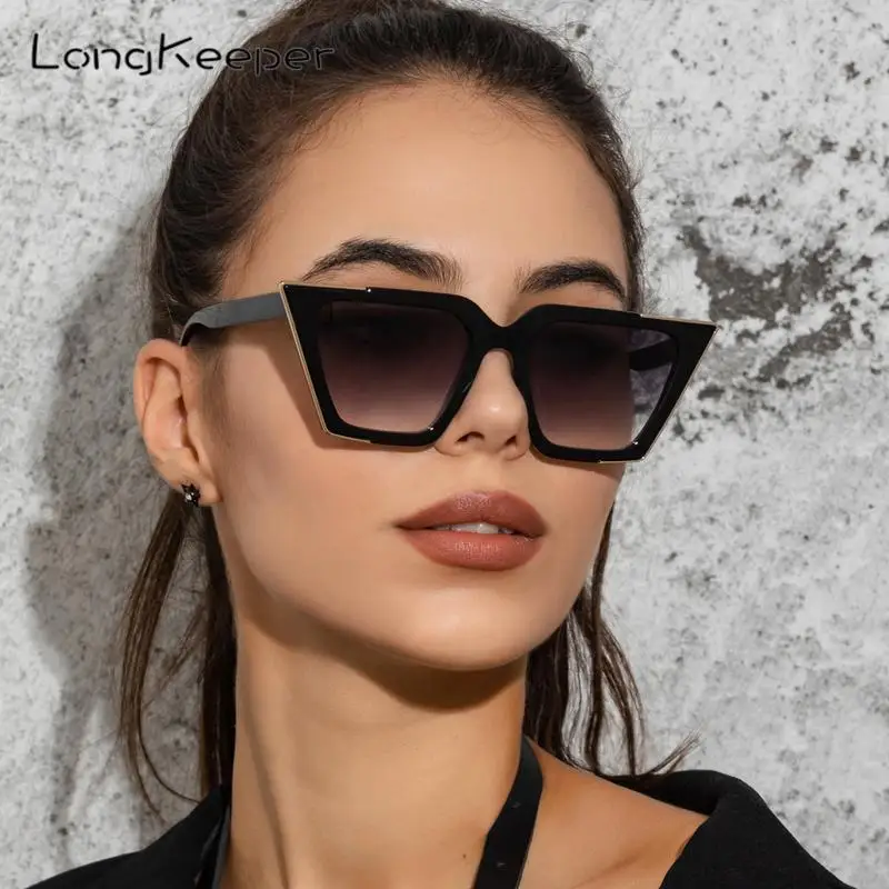 Oversized Women Sunglasses 2022 Retro Cat Eye Sun Glasses Fashion Square Gradient Eyeglasses Metal Decorative Glasses UV400
Oversized Women Sunglasses 2022 Retro Cat Eye Sun Glasses Fashion Square Gradient Eyeglasses Metal Decorative Glasses UV400