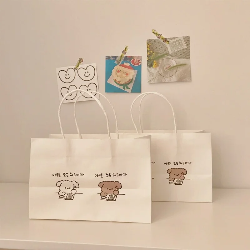 Cartoon Photo Props Packaging Bag Gift Packaging Bag Cartoon Cute Puppy Printing Imported Thick White Kraft Paper 150g Tote Bag
Cartoon Photo Props Packaging Bag Gift Packaging Bag Cartoon Cute Puppy Printing Imported Thick White Kraft Paper 150g Tote Bag