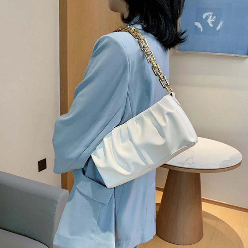 Elegant Women Chain Shoulder Bag Cloud Soft Leather Handbags Female Clutch Purse Baguette Bags For Woman 2021 Travel Totes
Elegant Women Chain Shoulder Bag Cloud Soft Leather Handbags Female Clutch Purse Baguette Bags For Woman 2021 Travel Totes