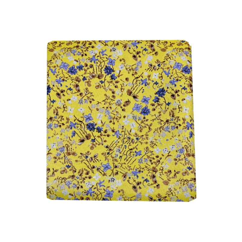 Spring and autumn floral yarn-dyed jacquard fabric, sewing fabric factory shop is not out of stock
Spring and autumn floral yarn-dyed jacquard fabric, sewing fabric factory shop is not out of stock