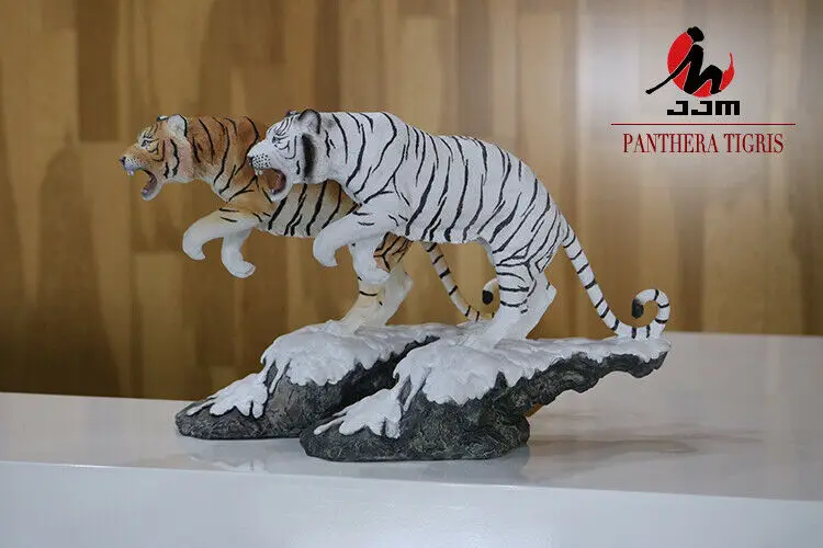 JJM 1/10 Scale Bengal tiger Figure Panthera tigris Toys Animal Collector Home Decoration PVC Model Doll Educational Adults Gift
JJM 1/10 Scale Bengal tiger Figure Panthera tigris Toys Animal Collector Home Decoration PVC Model Doll Educational Adults Gift
