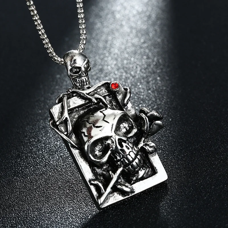 Personality Rock Hip Hop Three-dimensional Skull Rose Domineering Men Exaggerated Necklace Pendant Jewelry Wholesale
Personality Rock Hip Hop Three-dimensional Skull Rose Domineering Men Exaggerated Necklace Pendant Jewelry Wholesale
