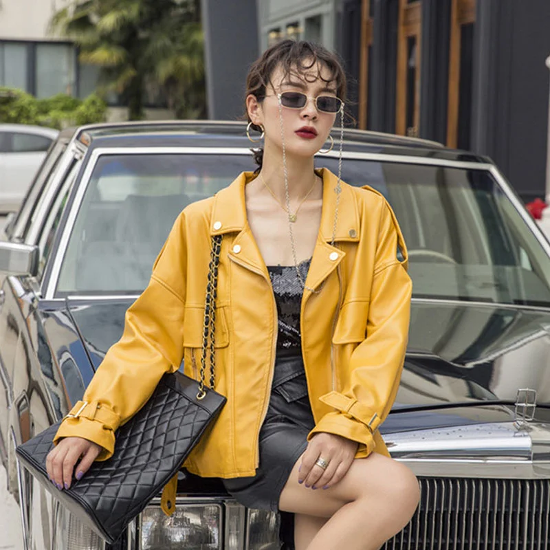 2022 Spring Autumn Korean Women Casual Loose Casual Yellow Faux PU Leather Outerwear Chic Elastic Waist Hem Moto Biker Jacket
2022 Spring Autumn Korean Women Casual Loose Casual Yellow Faux PU Leather Outerwear Chic Elastic Waist Hem Moto Biker Jacket
