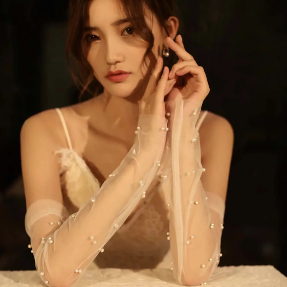 For Women White Fingerless Pointed Bridal Gloves Long Lace Pearl Chiffon Marriage Party Gloves Wedding Gifts Accessories
For Women White Fingerless Pointed Bridal Gloves Long Lace Pearl Chiffon Marriage Party Gloves Wedding Gifts Accessories