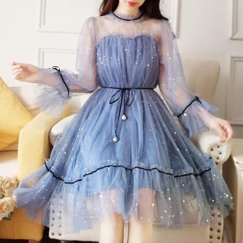 2021 New Women Summer Autumn Bling Stars Sequins Mesh Dress Ruffles Lace Female Flare Sleeve Loose Vintage Dresses Vestidos Y500
2021 New Women Summer Autumn Bling Stars Sequins Mesh Dress Ruffles Lace Female Flare Sleeve Loose Vintage Dresses Vestidos Y500