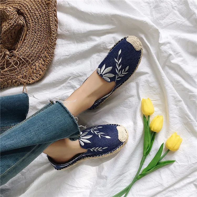 YeddaMavis Shoes New Summer Graffiti Fisherman Shoes Flat Canvas Shoes Slip-on Leisure Breathable Linen Women Vulcanize Shoes
YeddaMavis Shoes New Summer Graffiti Fisherman Shoes Flat Canvas Shoes Slip-on Leisure Breathable Linen Women Vulcanize Shoes