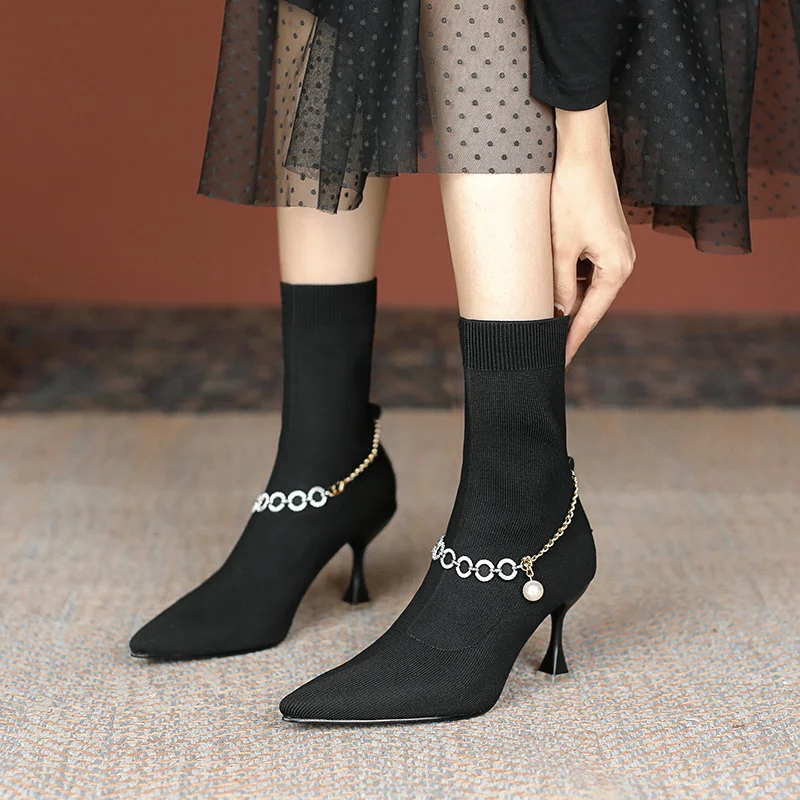 Women's Boots 2021 Autumn Winter Woman Shoes Rhinestone Chain Short Boots Women Pointed Stiletto High Heels Martn Boots Women
Women's Boots 2021 Autumn Winter Woman Shoes Rhinestone Chain Short Boots Women Pointed Stiletto High Heels Martn Boots Women