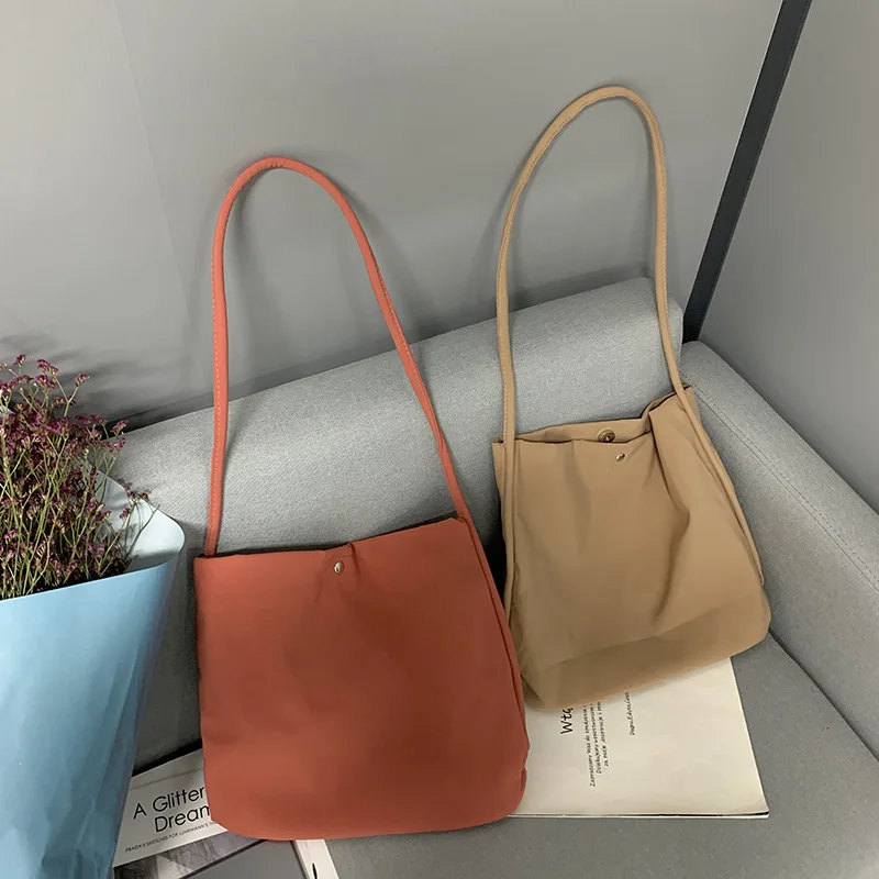Large Capacity Simple New Nylon Canvas Shoulder Bag for Women Cotton Cloth Female Student Messenger Bag Shopping Totes Handbags
Large Capacity Simple New Nylon Canvas Shoulder Bag for Women Cotton Cloth Female Student Messenger Bag Shopping Totes Handbags