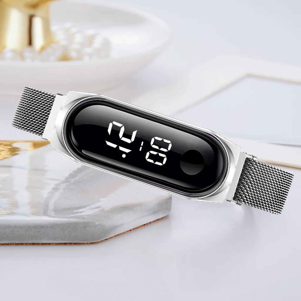 Korean Fashion Simple Ladies Magnet Buckle Mesh Belt Watch Female Student Multi-function LED Sports Electronic Watch
Korean Fashion Simple Ladies Magnet Buckle Mesh Belt Watch Female Student Multi-function LED Sports Electronic Watch