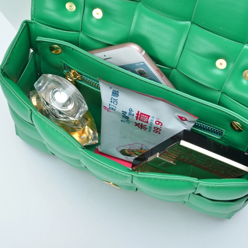 Small Leather Weave Shoulder Bags for Women Summer Green Messenger Bag Ladies Thick Chain Crossbody Bags Simple Square Handbags
Small Leather Weave Shoulder Bags for Women Summer Green Messenger Bag Ladies Thick Chain Crossbody Bags Simple Square Handbags